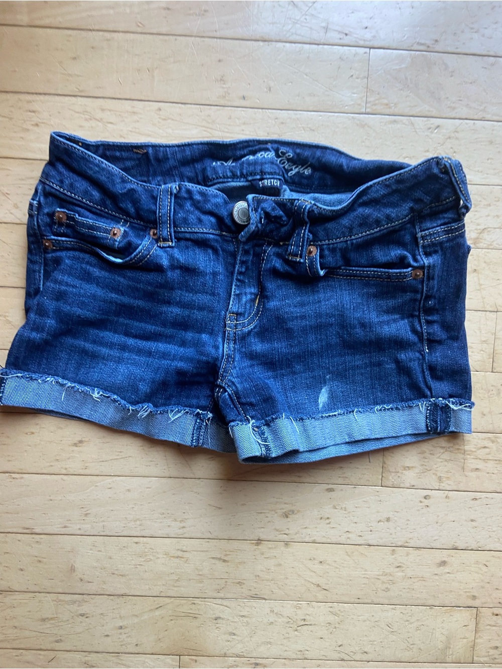 American Eagle Stretch Denim Midi Shorts Women’s Size 2 Dark Wash